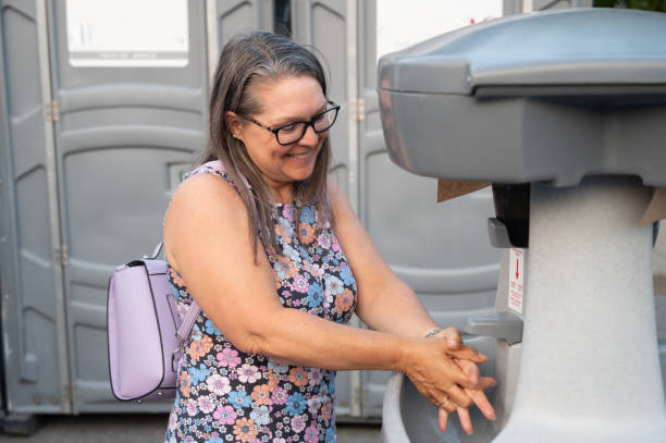Best Porta potty delivery and setup  in Hamtramck, MI